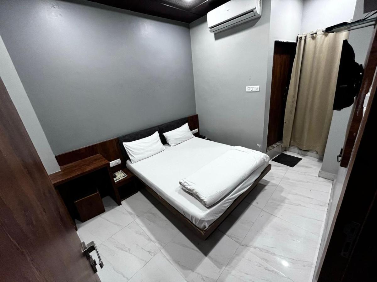 Hotel Shankar Ujjain Exterior foto