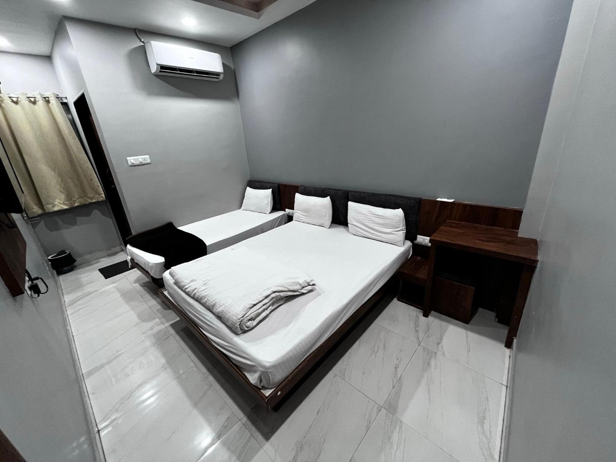 Hotel Shankar Ujjain Exterior foto